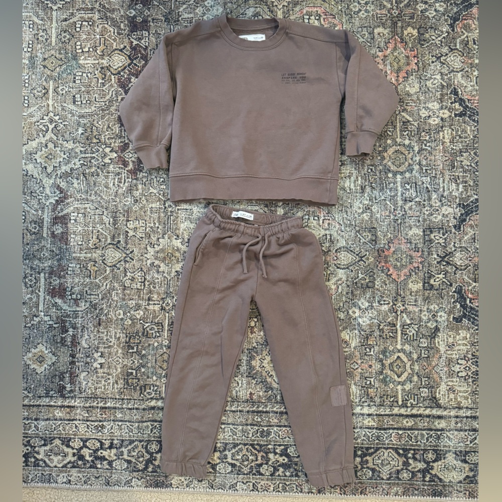 Zara boys Brown Sweatshirt and Sweatpants Set